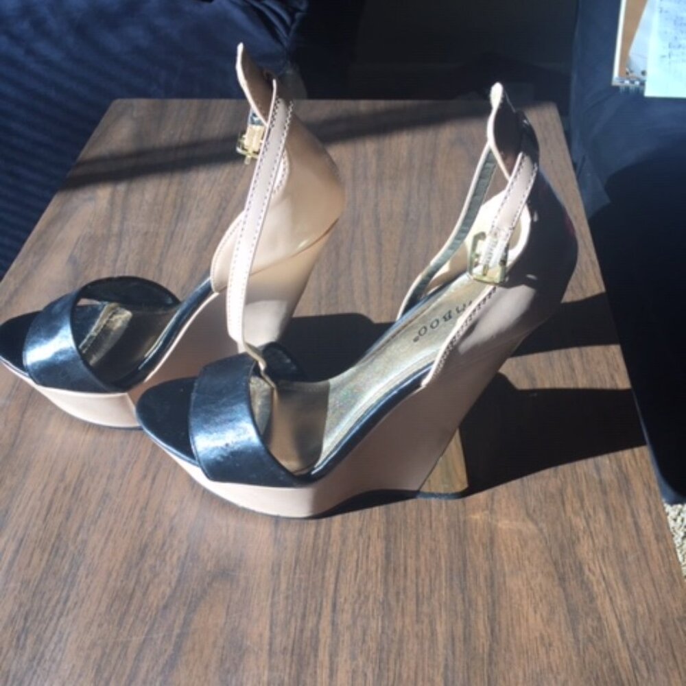 SUMMER WEDGE OPEN-TOE NUDE HEELS